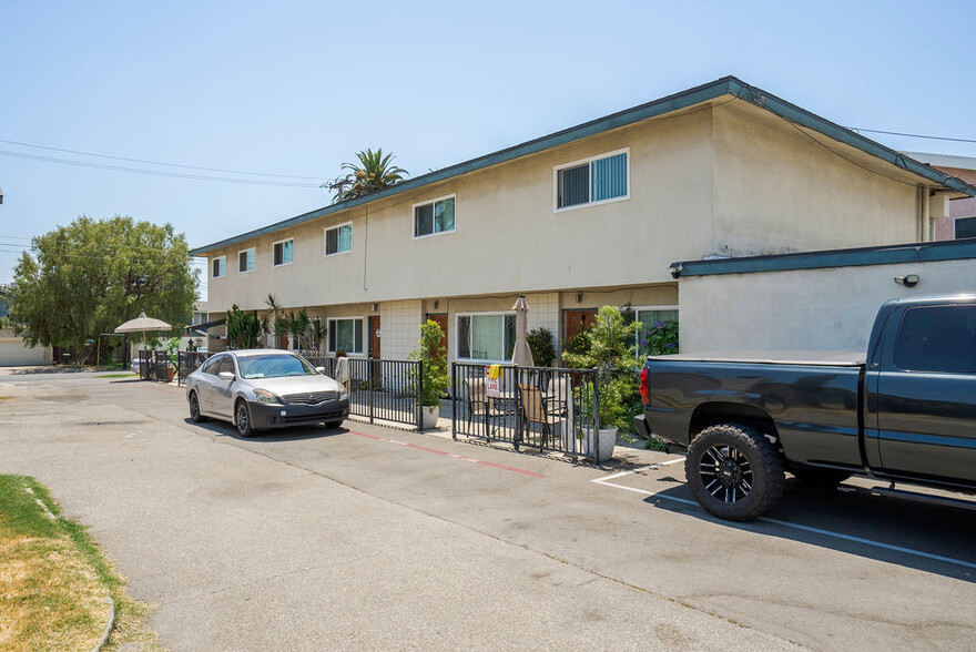 449 Puente St, Covina, CA for sale - Building Photo - Image 3 of 11