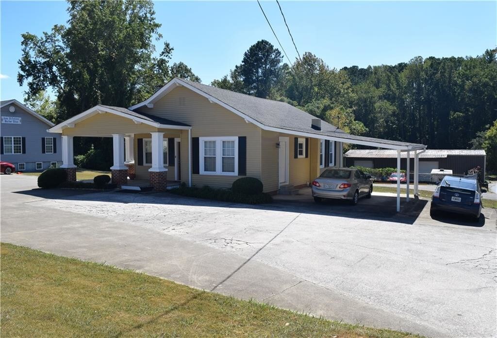 612 E Church St, Jasper, GA 30143