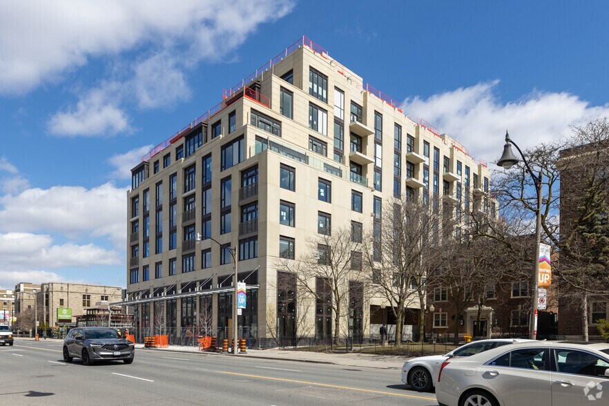 2781 Yonge St, Toronto, ON M4N 2H8 The Winslow Condos