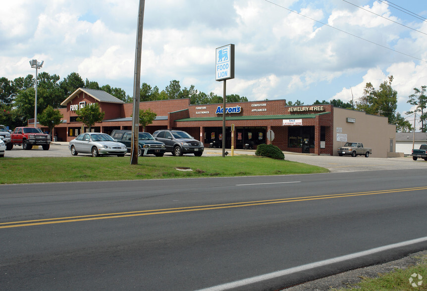 303 Hwy 701 N, Loris, SC for sale - Primary Photo - Image 1 of 1