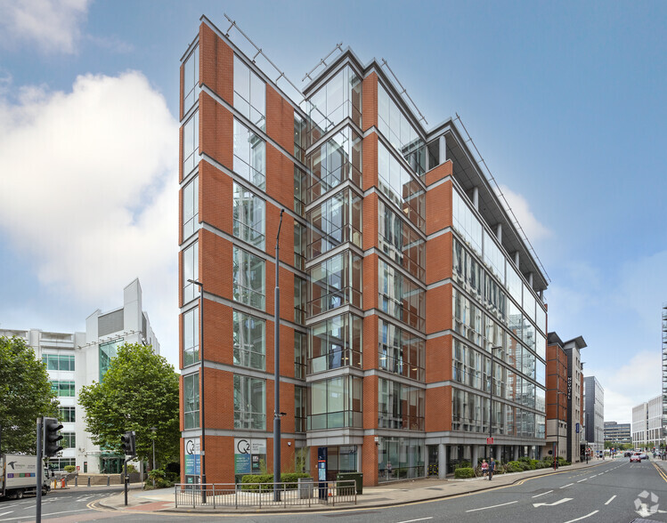 2 Whitehall Quay, Leeds for lease - Building Photo - Image 2 of 11