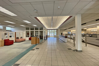 1320 Kings Highway Cutoff, Fairfield, CT for lease Interior Photo- Image 2 of 8