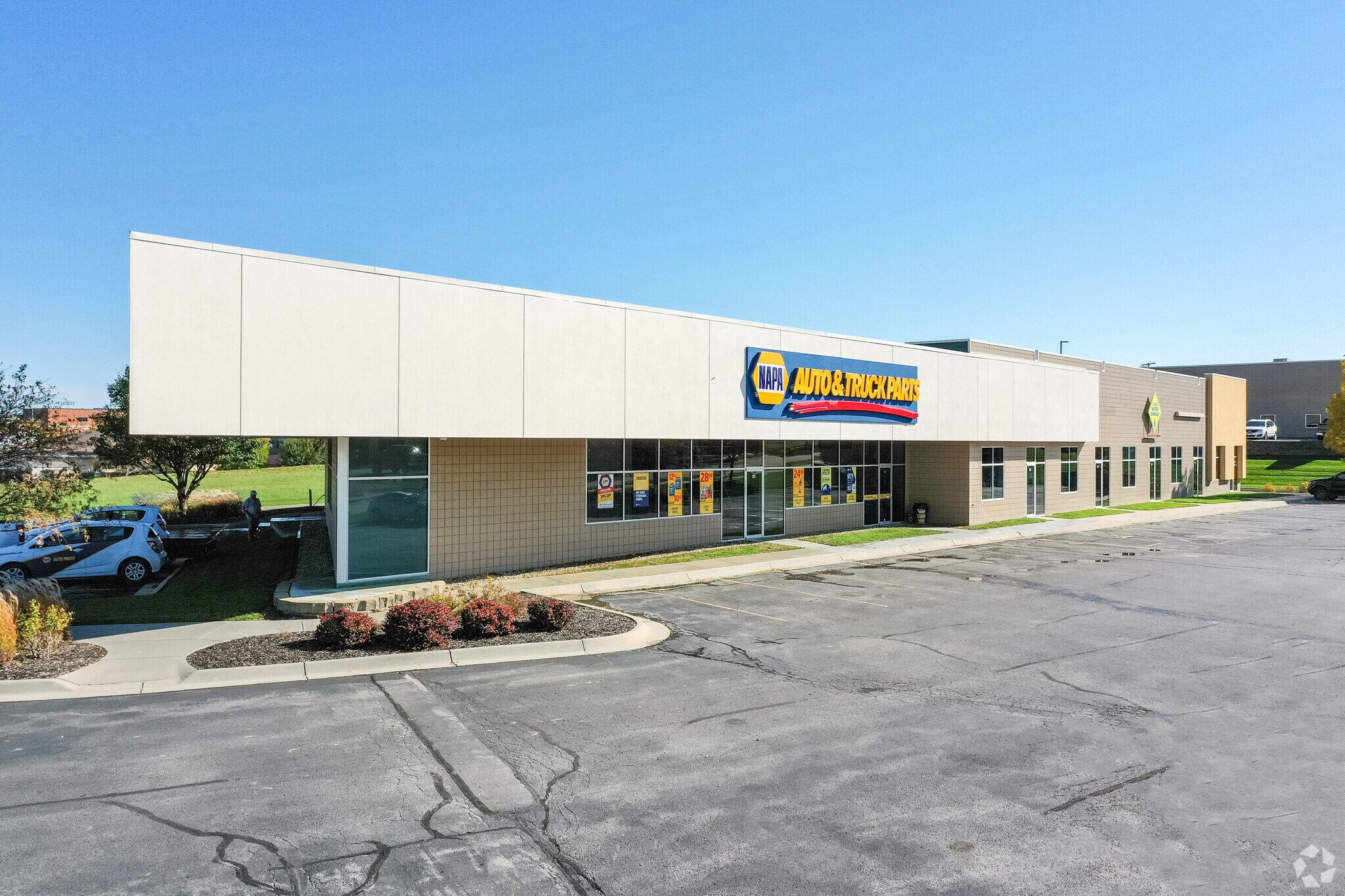 1505-1517 N 203rd St, Elkhorn, NE for sale Building Photo- Image 1 of 1