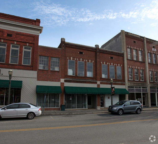 117 Hampton St, Rock Hill, SC for sale - Primary Photo - Image 1 of 16