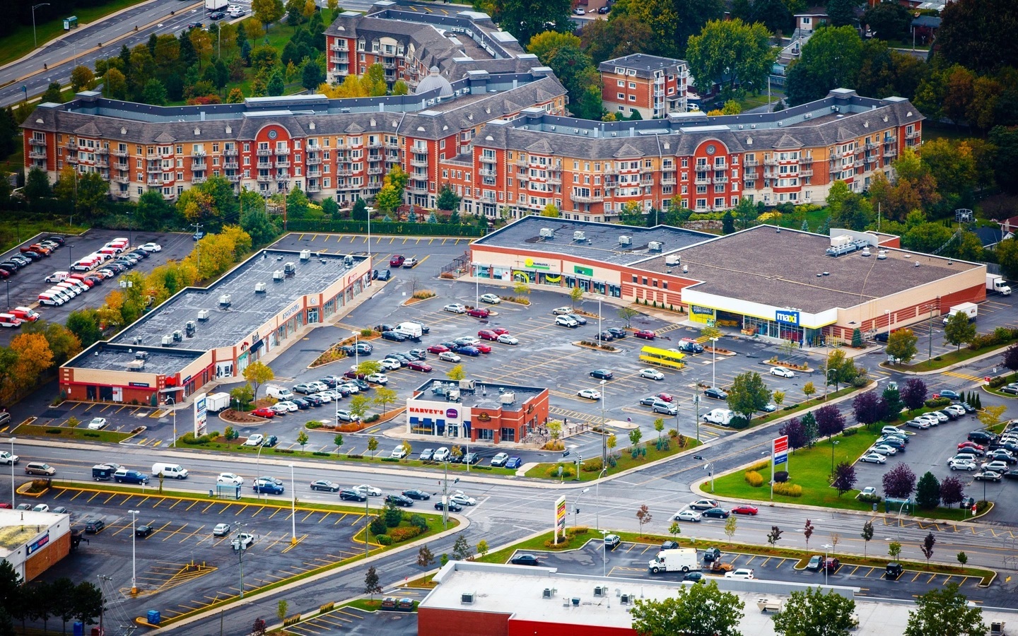 14800-14840 Boul de Pierrefonds, Montréal, QC for lease Building Photo- Image 1 of 6