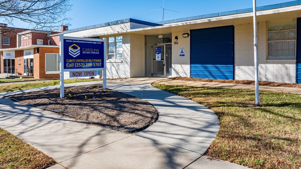 Carolina Secure Storage portfolio of 3 properties for sale on LoopNet.com - Building Photo - Image 1 of 20