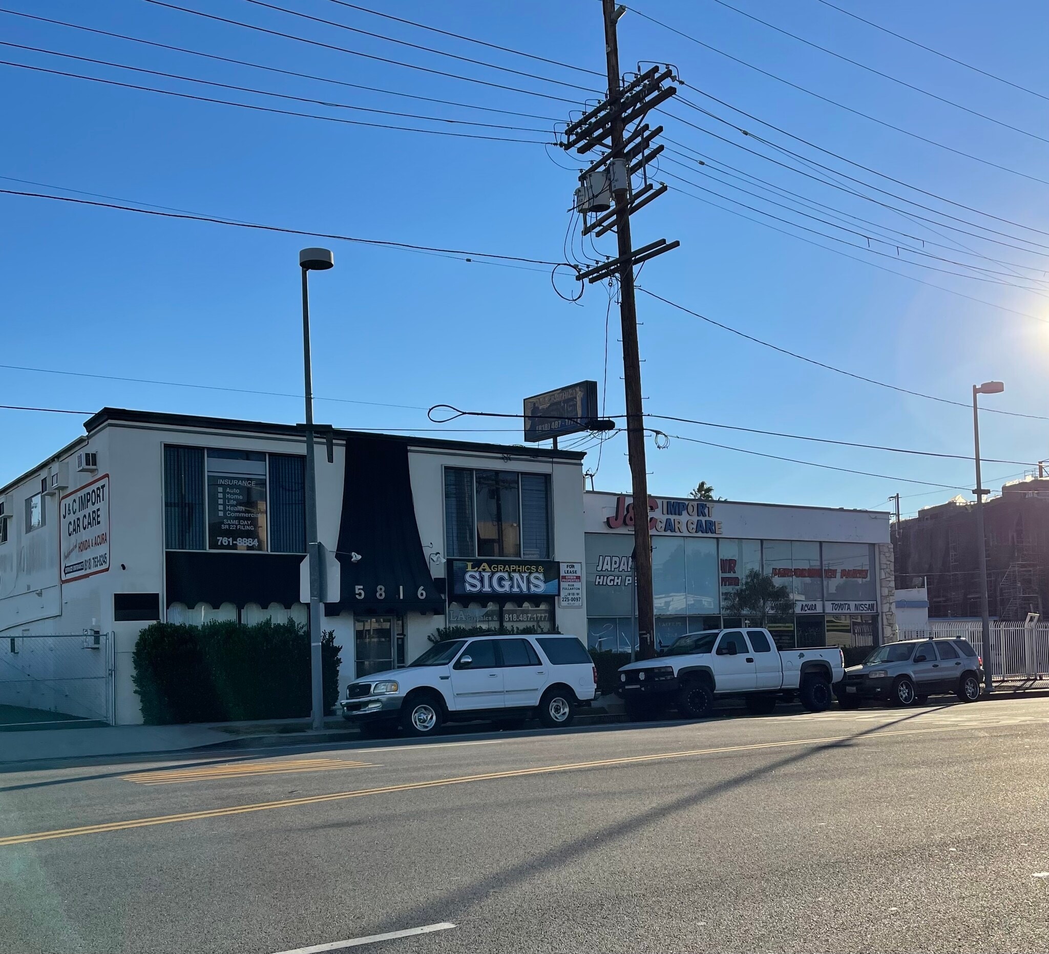 5816 LANKERSHIM BLVD  