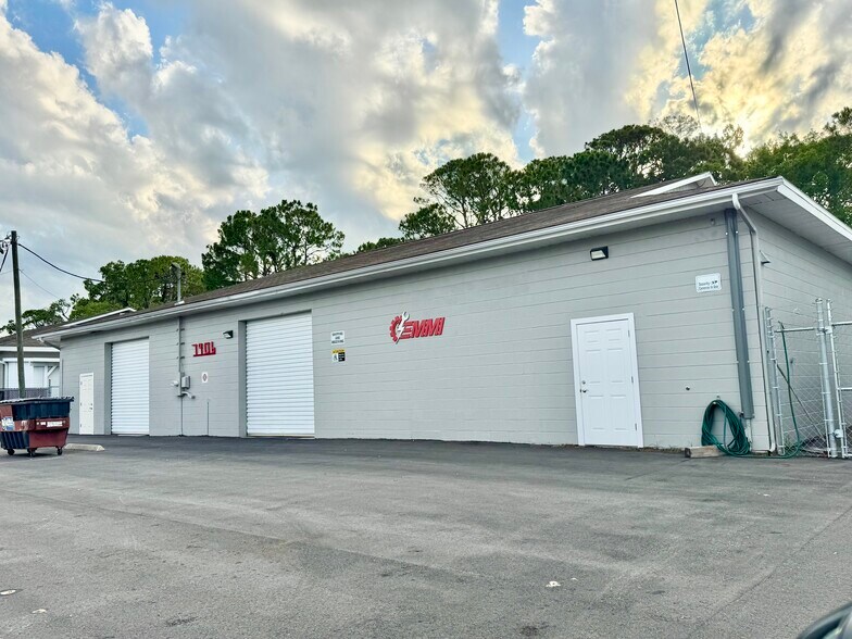 7906 Clark Moody Blvd, Port Richey, FL for sale - Building Photo - Image 2 of 12