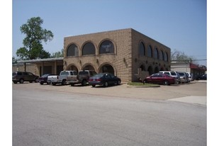 1288 W Arkansas Ln, Arlington TX - Warehouse