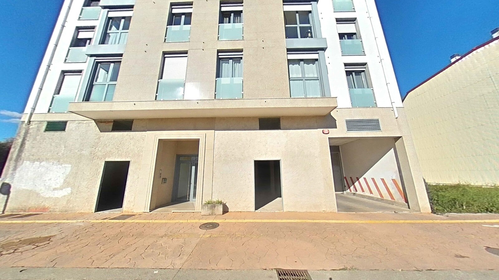 Bertamiráns, LC 15220 - Unit 2 -  - Interior Photo - Image 1 of 4