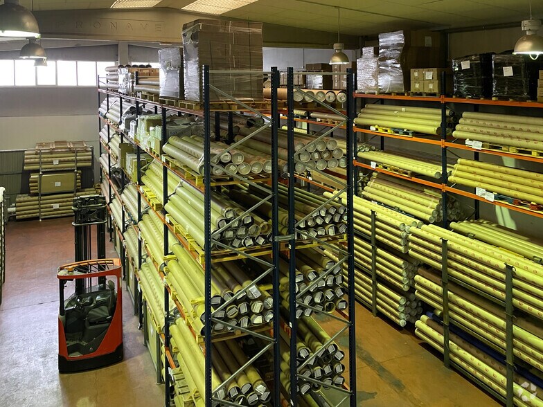 Industrial in Ontígola, Toledo for sale - Building Photo - Image 3 of 11