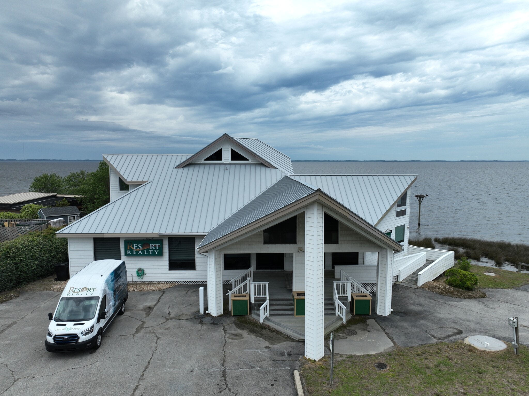 1248 Duck Rd, Kitty Hawk, NC for lease Building Photo- Image 1 of 17