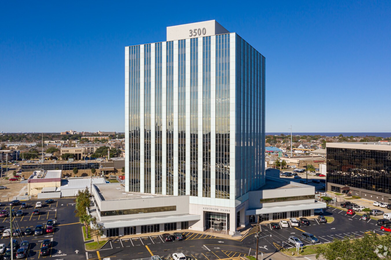 3500 N Causeway Blvd, Metairie, LA 70002