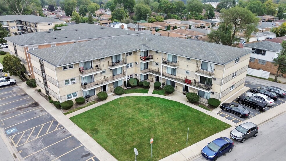 1049 W Vermont Ave, Calumet Park, IL for sale - Aerial - Image 1 of 23