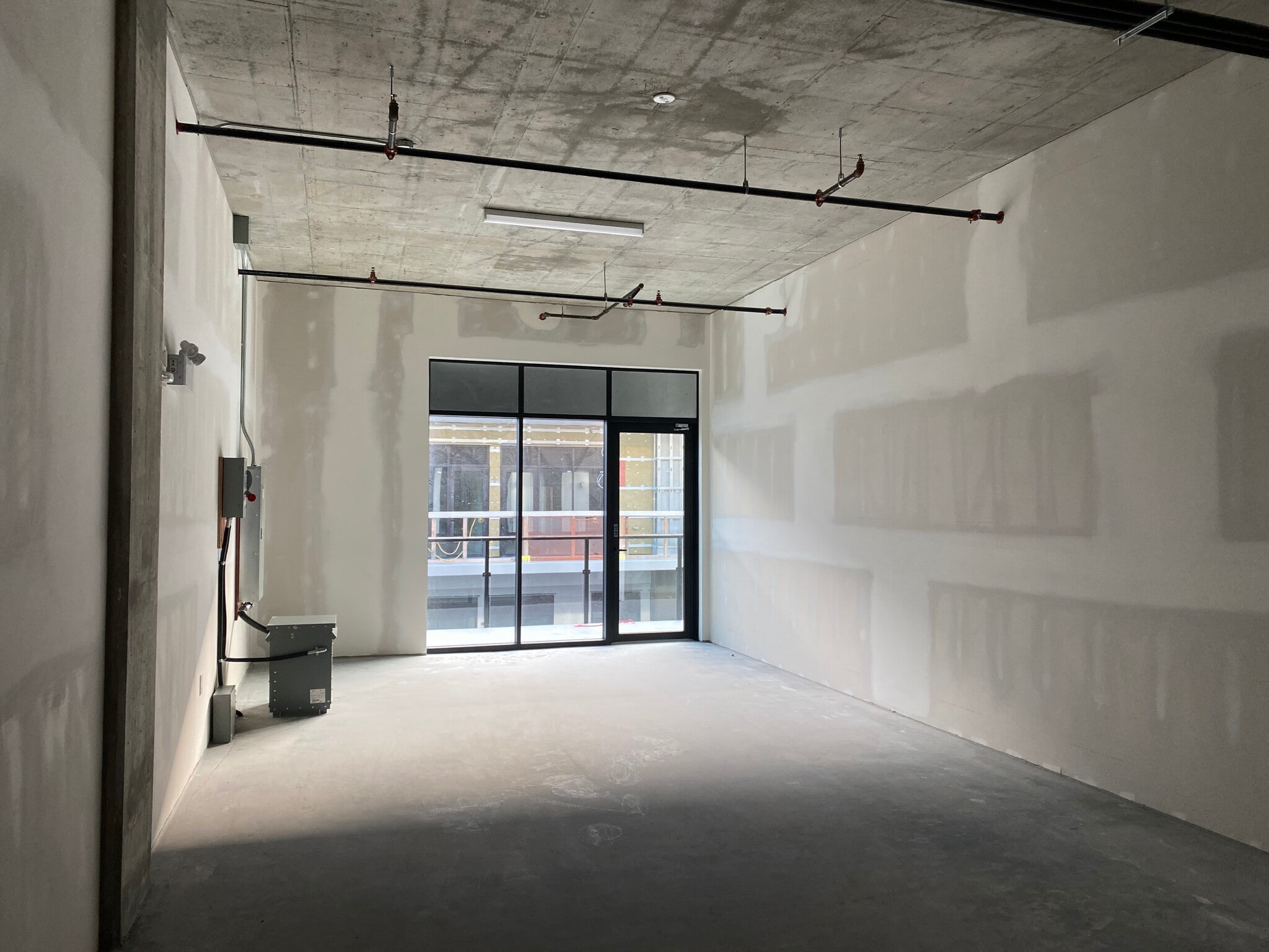 8188 Manitoba St, Vancouver, BC for lease Interior Photo- Image 1 of 4