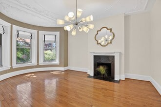 1115 Massachusetts Ave NW, Washington, DC for lease Interior Photo- Image 2 of 5