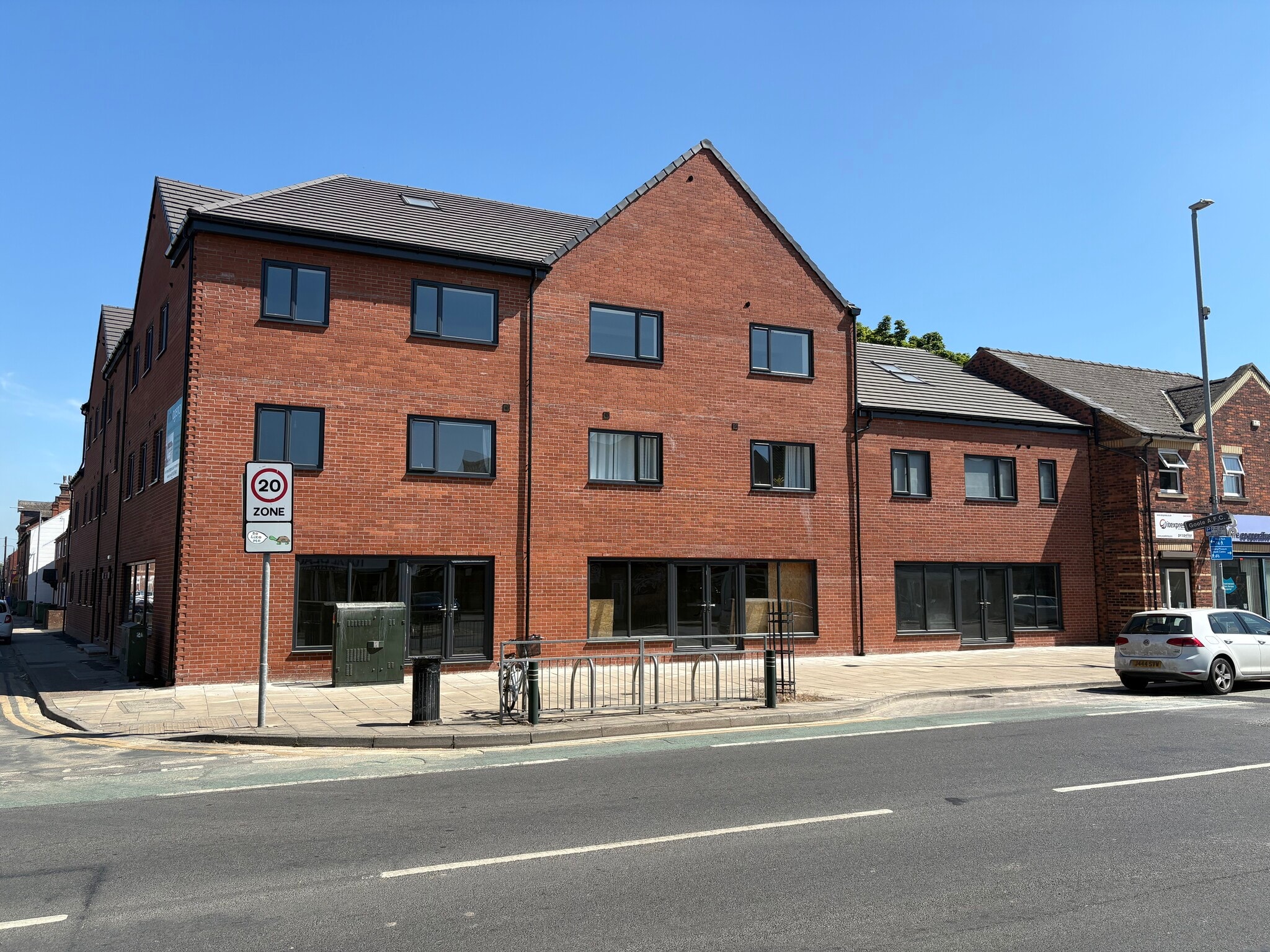 111-115 Boothferry Rd, Goole for lease Building Photo- Image 1 of 2