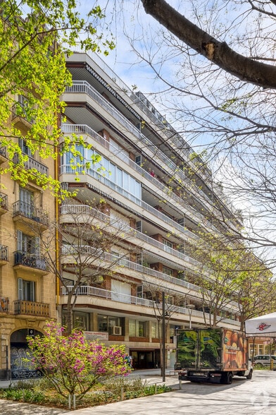 Carrer de Rocafort, 116, Barcelona, Barcelona for lease - Building Photo - Image 3 of 4