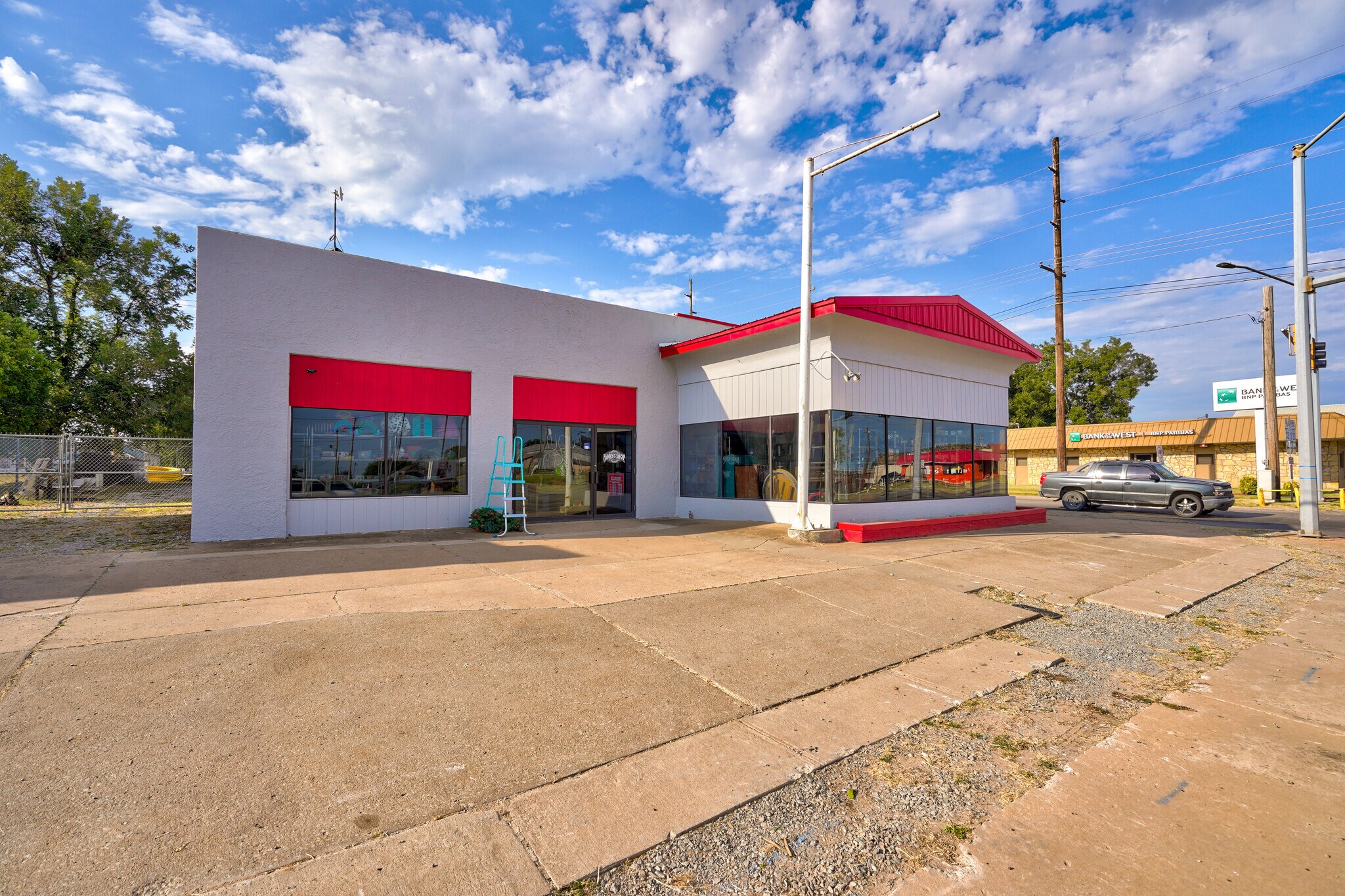 501 E Main St, Cushing, OK for sale Primary Photo- Image 1 of 1