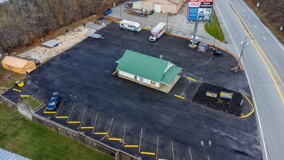 702 Industrial Blvd, Latrobe, PA for sale - Building Photo - Image 1 of 58