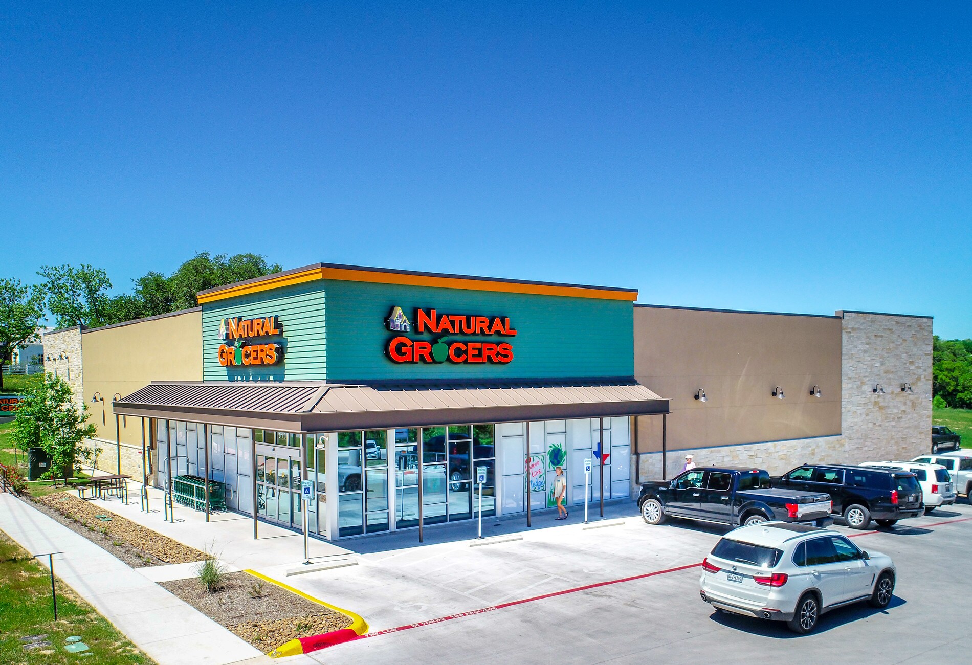 610 E Main St, Fredericksburg, TX for sale Primary Photo- Image 1 of 1