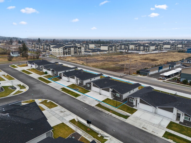 1305 N Coach Dr, Spokane Valley, WA for sale - Building Photo - Image 2 of 27