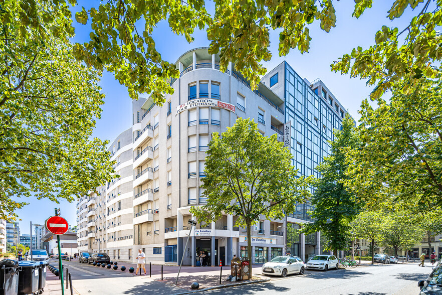 Multifamily in Lyon for sale - Building Photo - Image 3 of 4