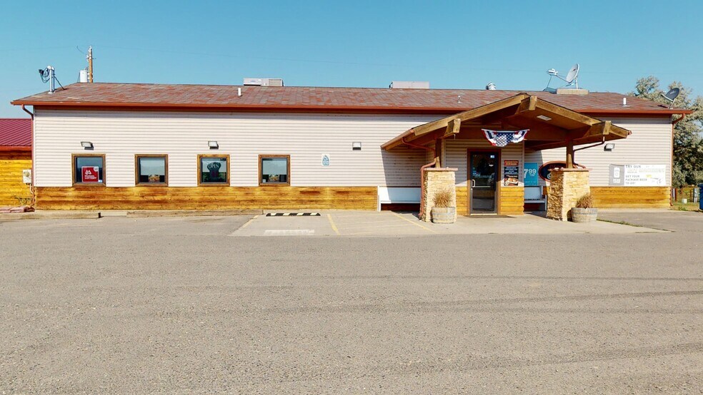 304 N Highway Ave, Fromberg, MT 59029