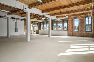 180-188 W Ostend St, Baltimore, MD for lease Interior Photo- Image 2 of 14