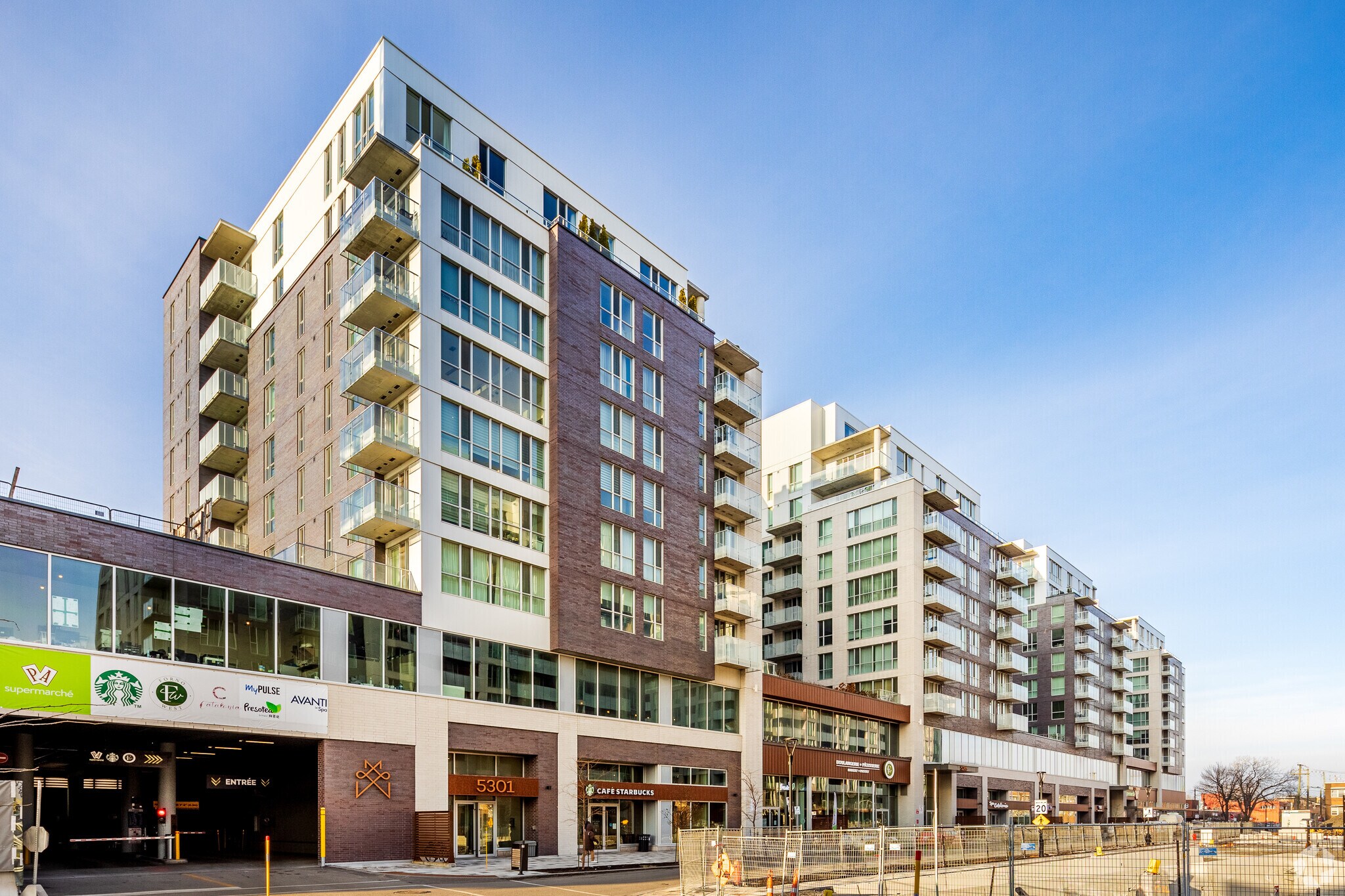 5273 Av De Courtrai, Montréal, QC for lease Primary Photo- Image 1 of 5