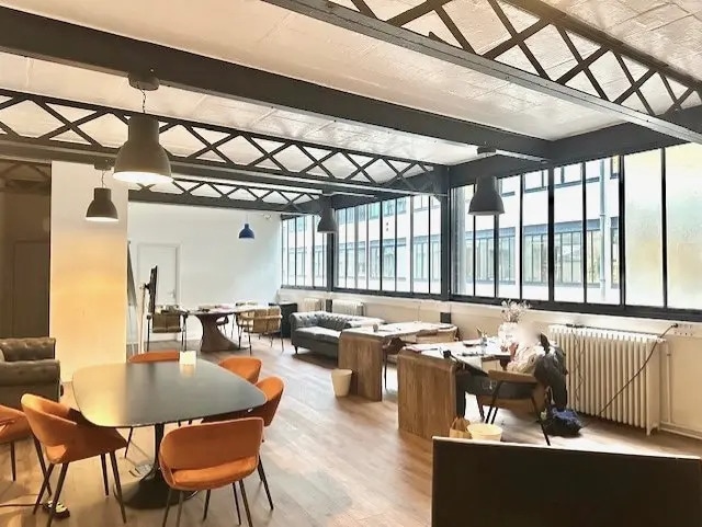 Office in Paris for lease - Interior Photo - Image 3 of 43