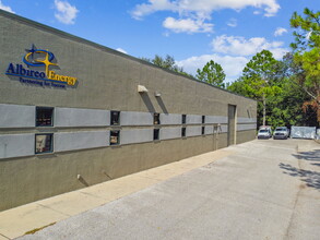 10009 Williams Rd, Tampa, FL for lease Building Photo- Image 1 of 4