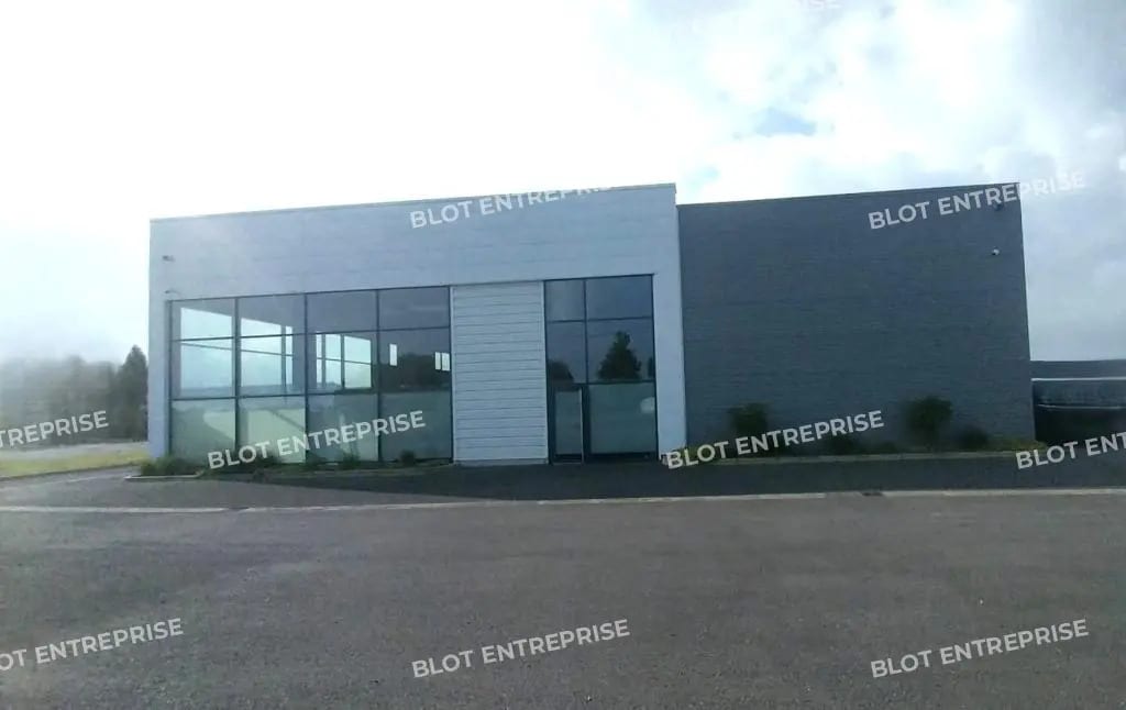 Flex in Saint-Jouan-des-Guérets for lease Building Photo- Image 1 of 5