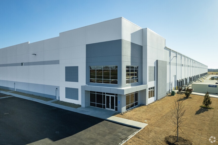 121 Logistics Dr, Gaffney, SC for lease - Building Photo - Image 1 of 30