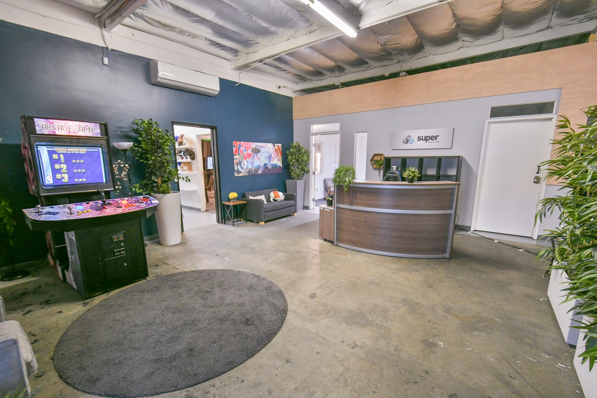 14723-14825 Oxnard St, Van Nuys, CA for lease Interior Photo- Image 1 of 14