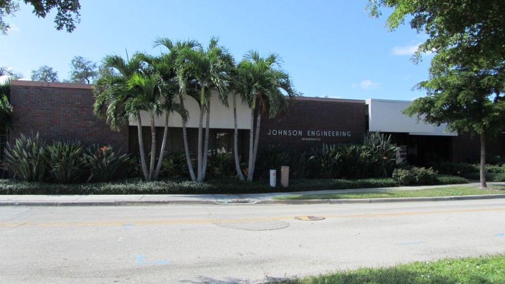 2142-2158 Johnson St, Fort Myers, FL 33901 | LoopNet