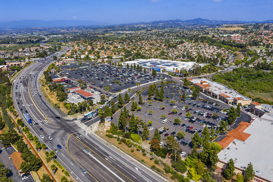 825-845 College Blvd, Oceanside, CA for lease - Building Photo - Image 1 of 13