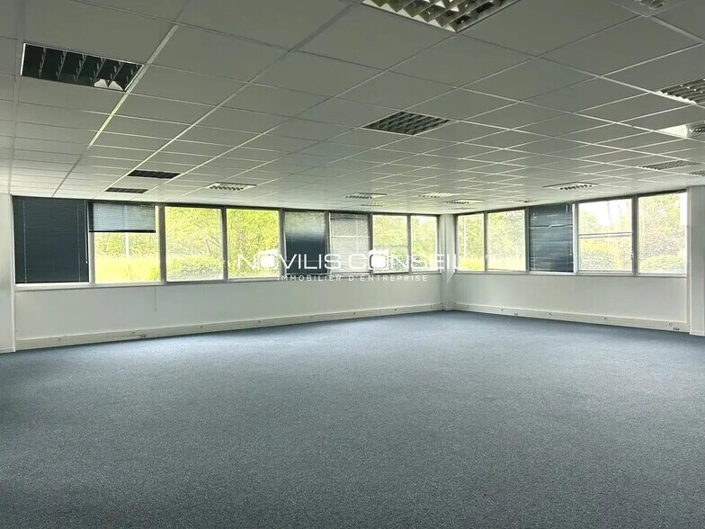 Office in Labège for lease - Interior Photo - Image 2 of 6