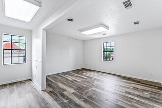310 N Glynn St, Fayetteville, GA for lease Interior Photo- Image 2 of 11