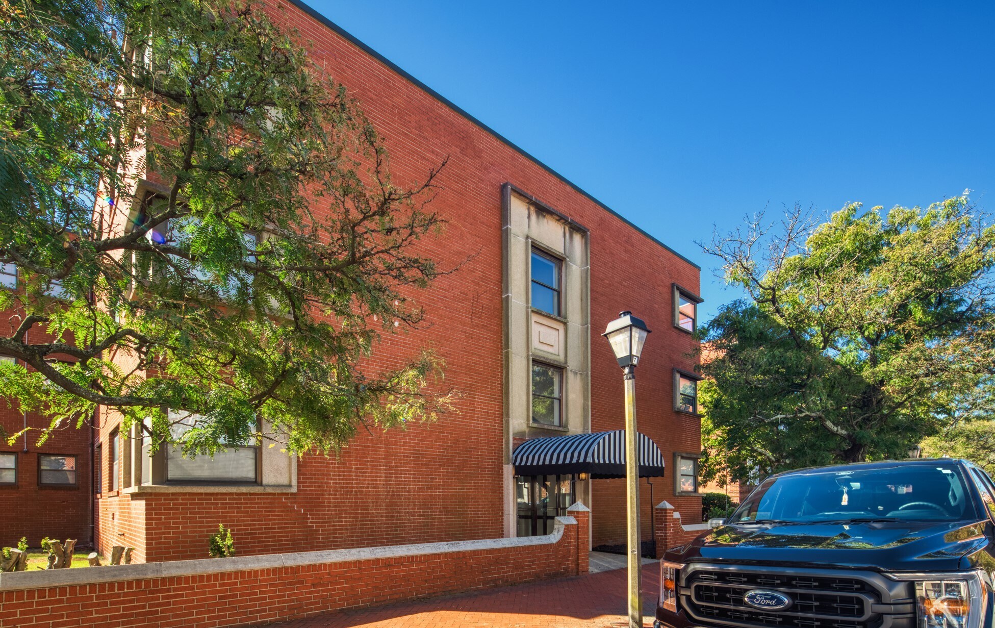 337 W Bute St, Norfolk, VA 23510 Harbour House