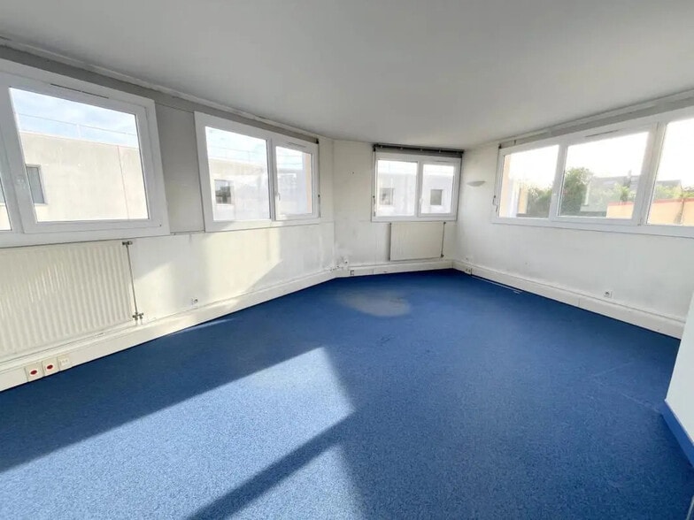 Office in Chatou for sale - Interior Photo - Image 3 of 8