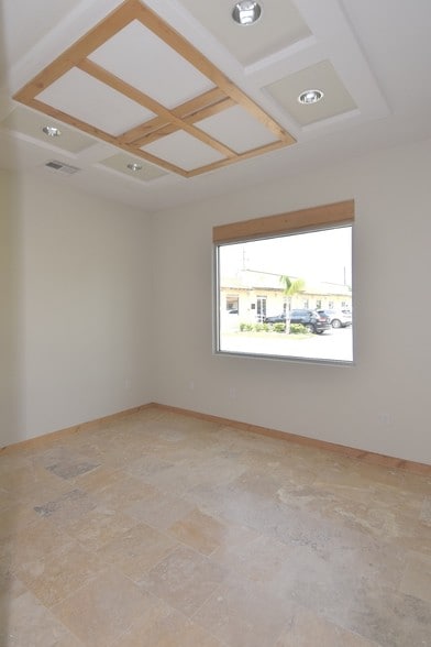 25329 Budde Rd, The Woodlands, TX for sale - Building Photo - Image 3 of 13