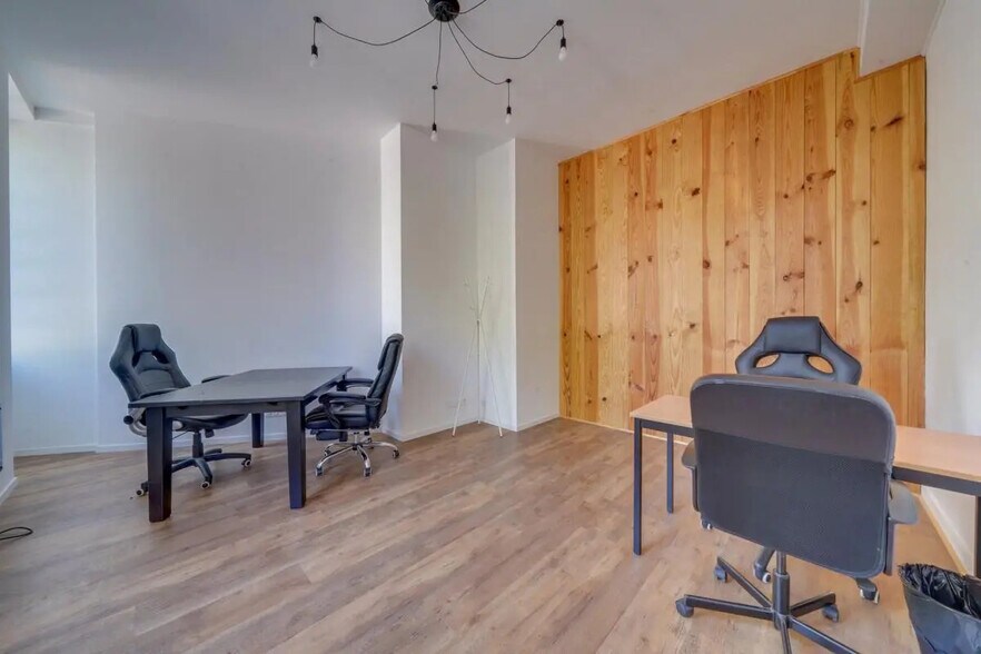Office in Talence for lease - Building Photo - Image 3 of 7