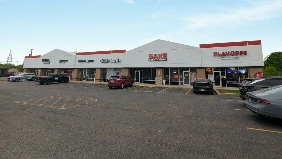 884 S Rand Rd, Lake Zurich, IL for lease - Building Photo - Image 2 of 8
