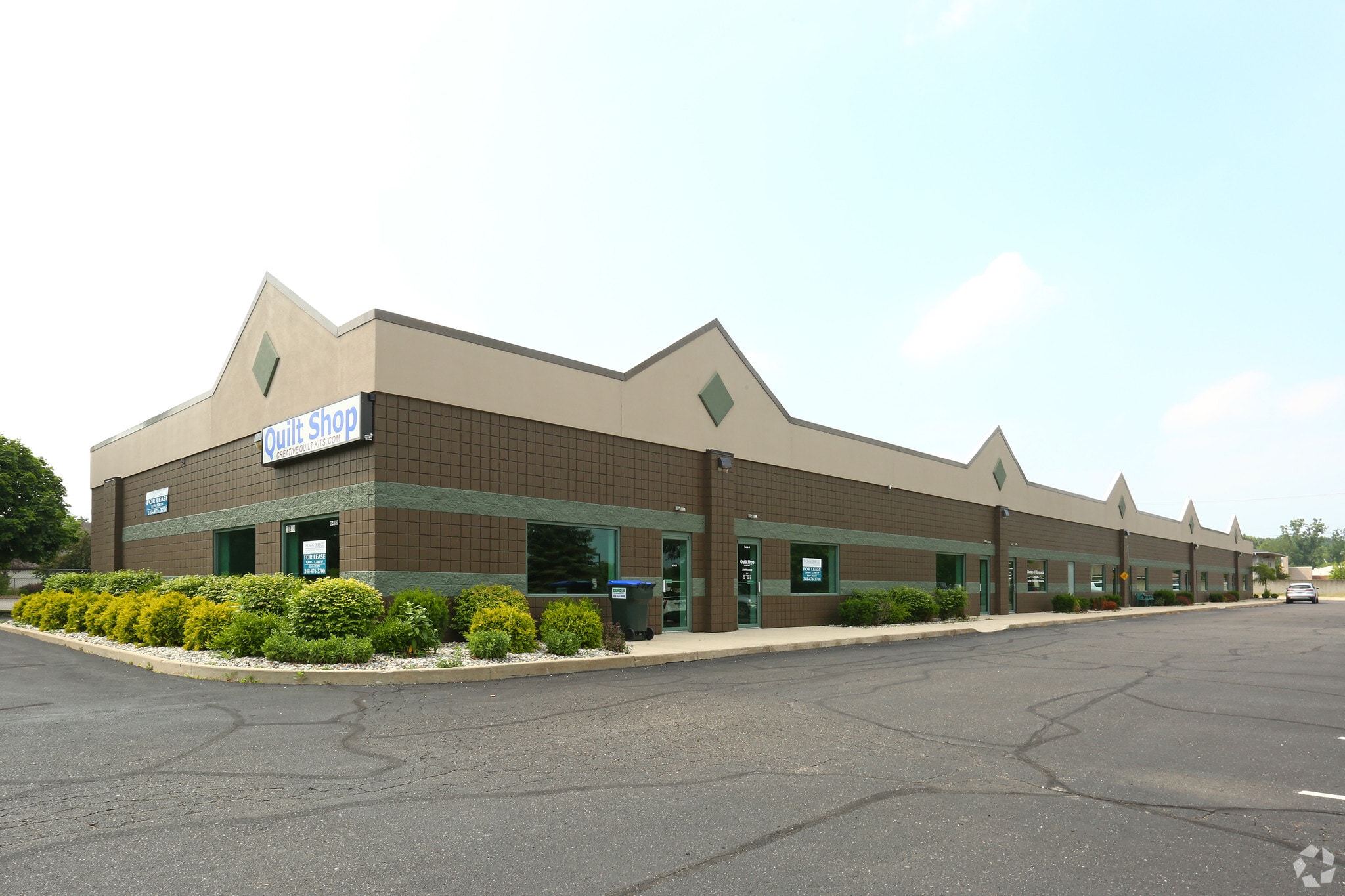 10489 Grand River Rd, Brighton, MI for lease Primary Photo- Image 1 of 7