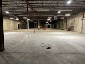 6900 Woolworth Rd, Shreveport, LA for lease Interior Photo- Image 2 of 5