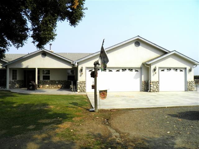 18992 Avenue 192, Strathmore, CA for sale - Primary Photo - Image 1 of 1