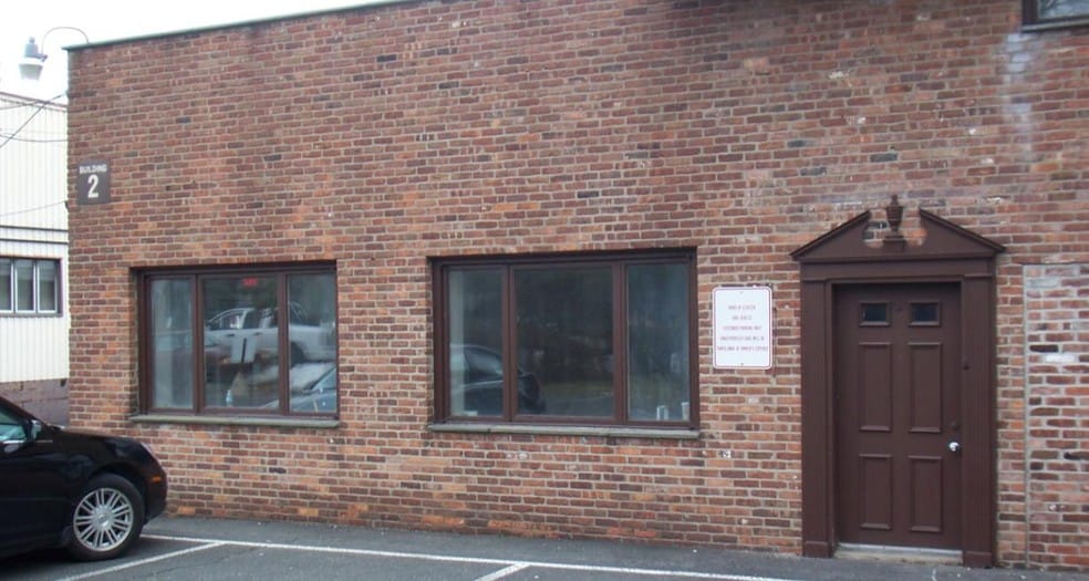 231 Herbert Ave, Closter, NJ for lease - Primary Photo - Image 2 of 3
