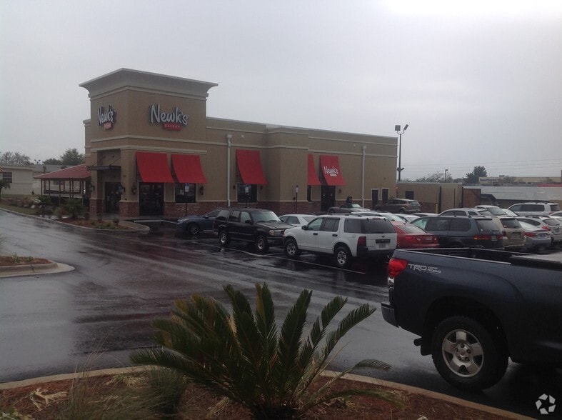 5060 Bayou Blvd, Pensacola, FL for sale - Building Photo - Image 2 of 2