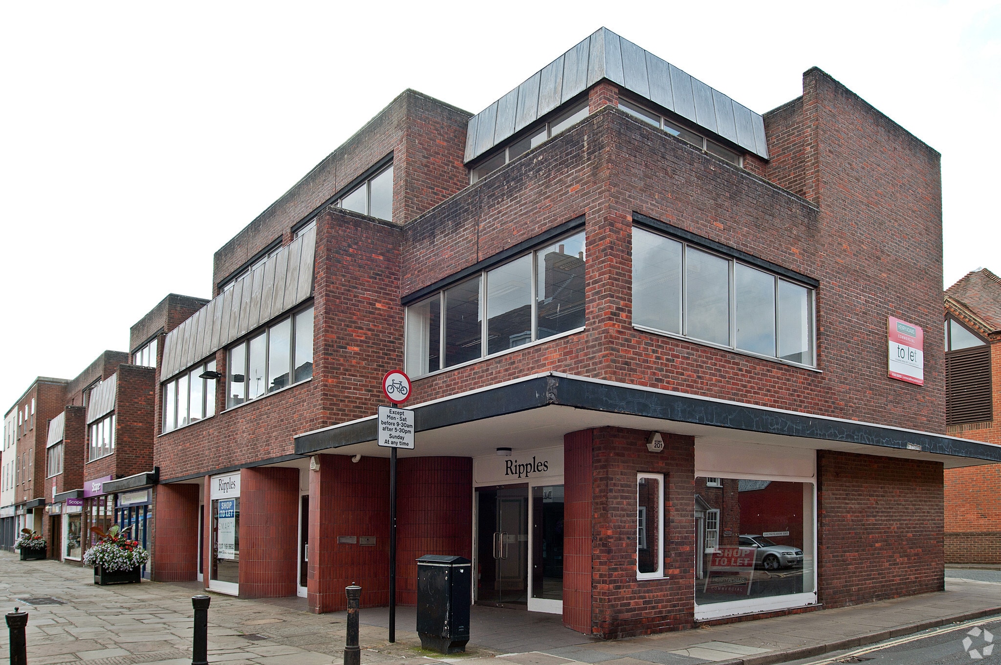 Crane St, Chichester for sale Primary Photo- Image 1 of 1